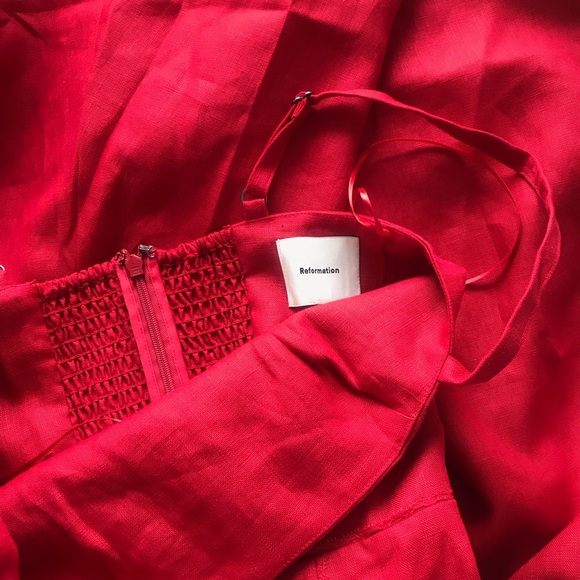 Katarin Linen Dress in Lipstick - Picture 5 of 6